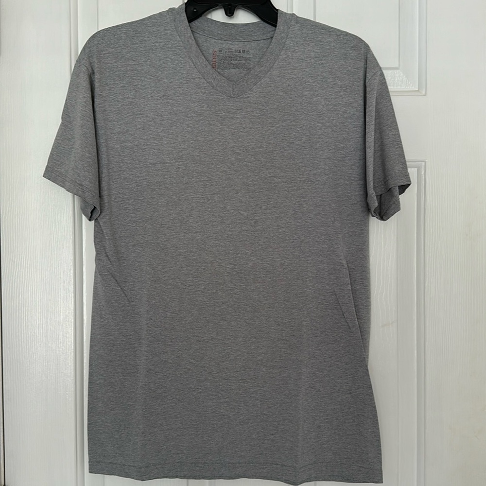 Men’s V-neck T-shirt size large